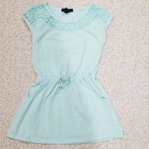 Little girls dress gap size xs (4-5)